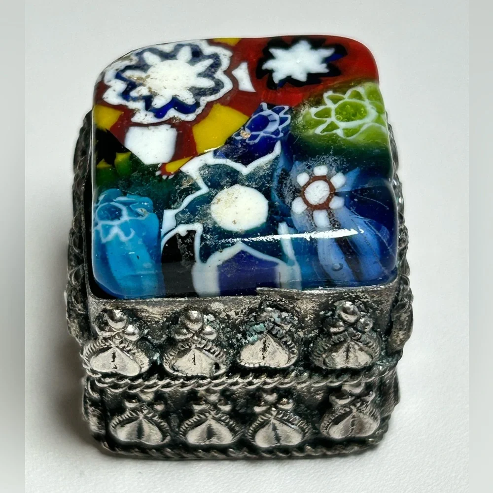 Vintage Murano Style Millefiori Inlaid Silver Box Trinket Pills Ring Art Glass